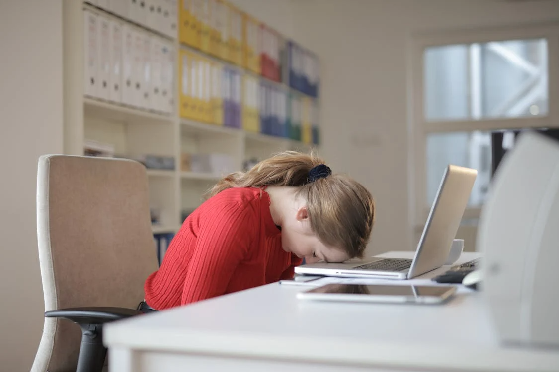 How to Identify and Address Burnout Symptoms in Yourself 2 AD 4nXf1zitnbGZZ1rGvv36upkNN72HEr d l44HynJHw cmKR0xV7L5FAj5lcax4km92eK7Vz9jgW1agPn9qjAb mMz86ifDVpfIqfrkaUA40K7uJNK7dtE5G8WwDhWCWm 1KMC1DaMg